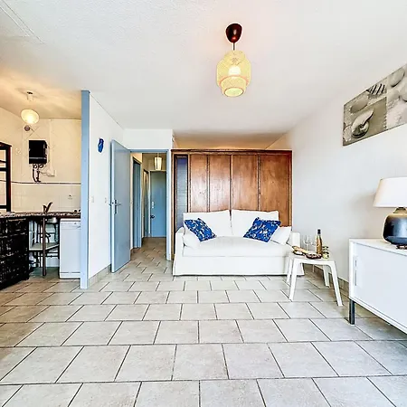 Les Grenadines-8 By Interhome *