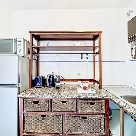 Les Grenadines-8 By Interhome